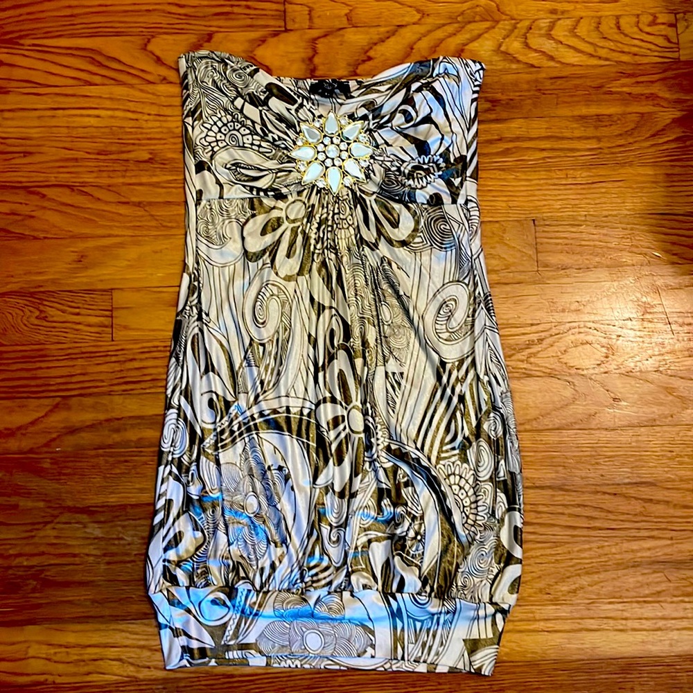 Geographic floral print glittering strapless tunic